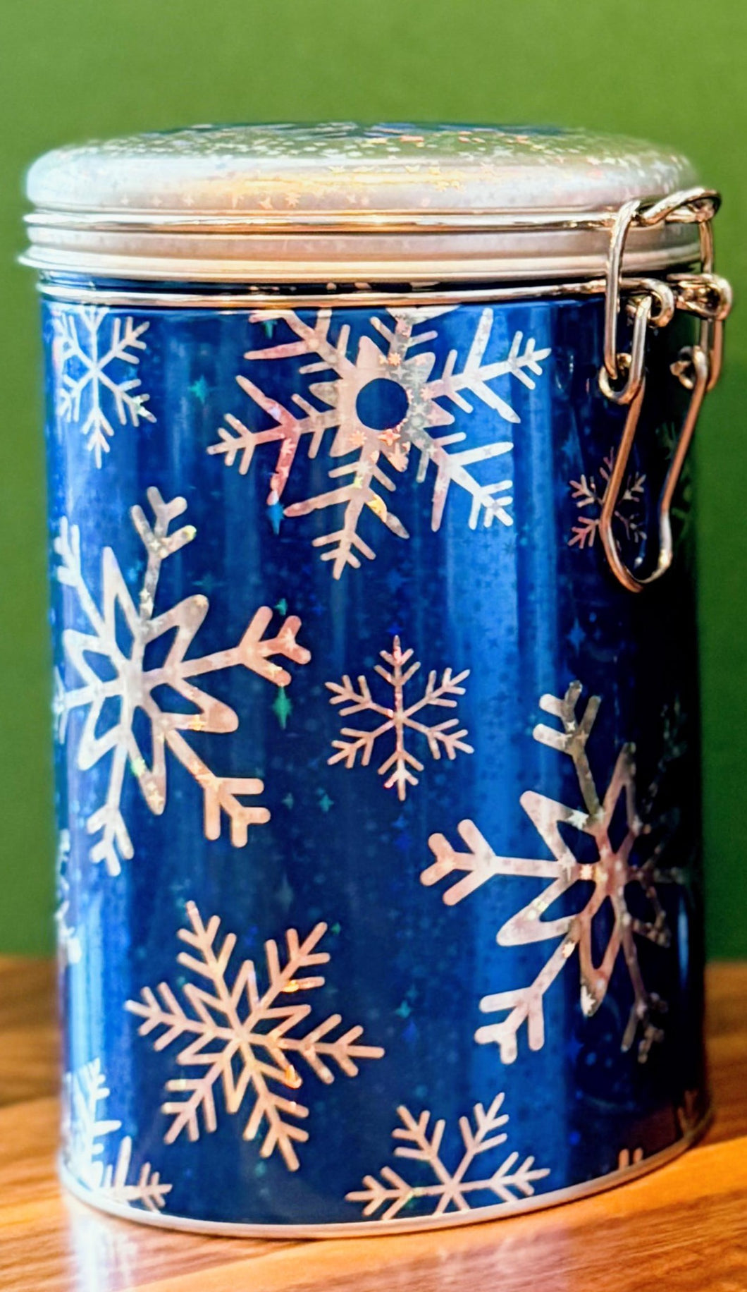 Snowflakes, Ornaments & Candy Cane Stripes Tins